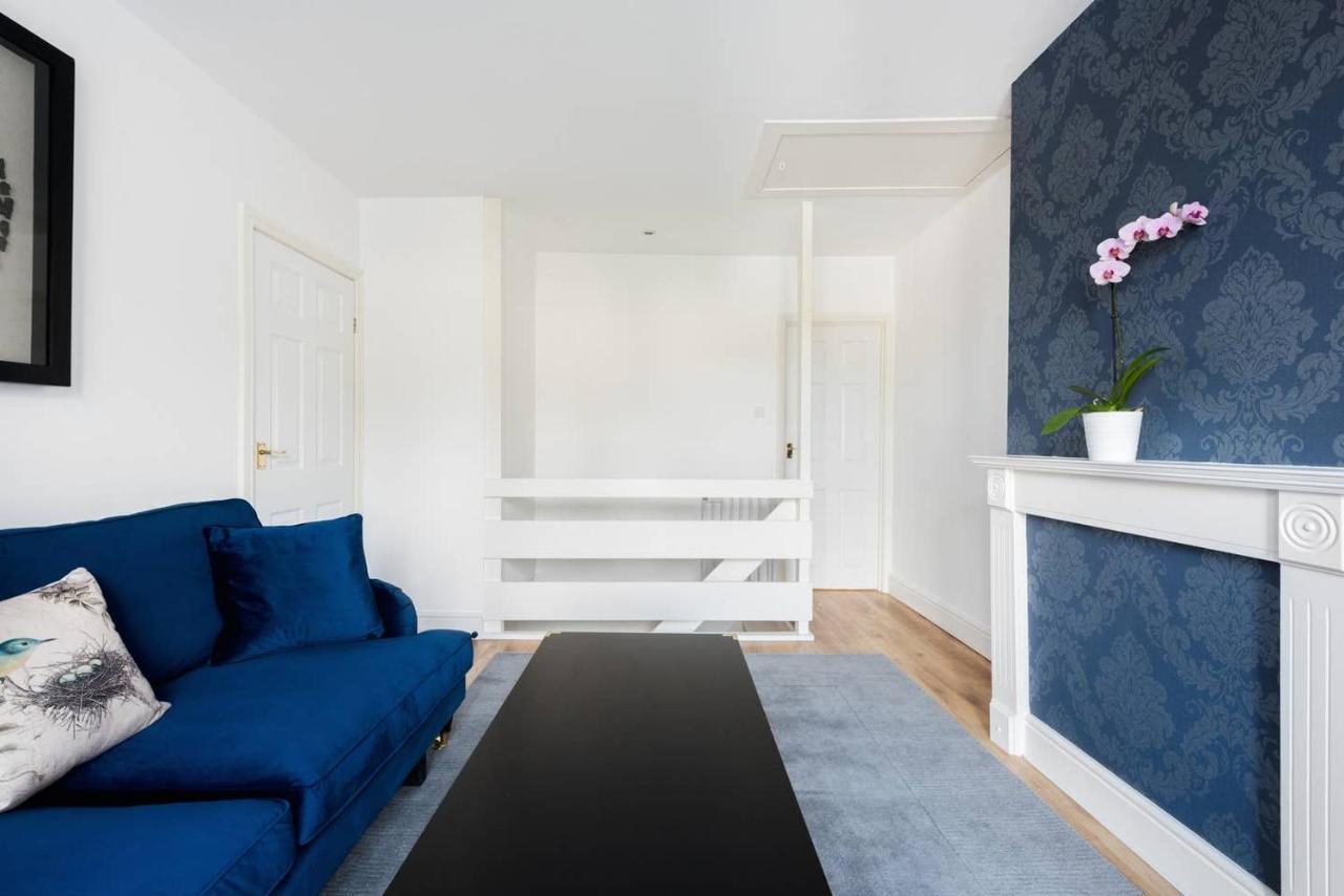 The Bluebird - One Bedroom Apartment In Watford Watford  Ngoại thất bức ảnh
